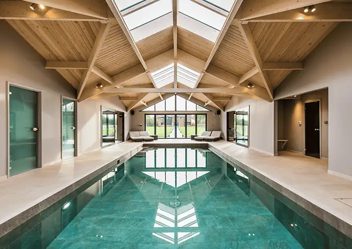 Large tiles in a pool