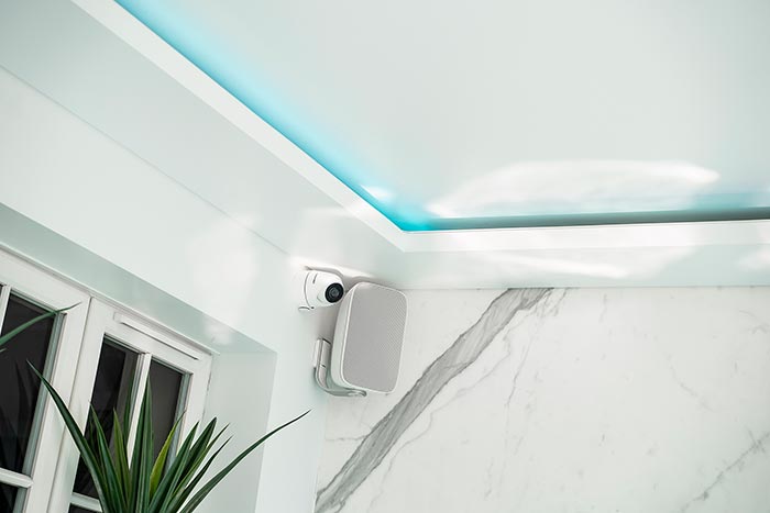 pool feature lighting